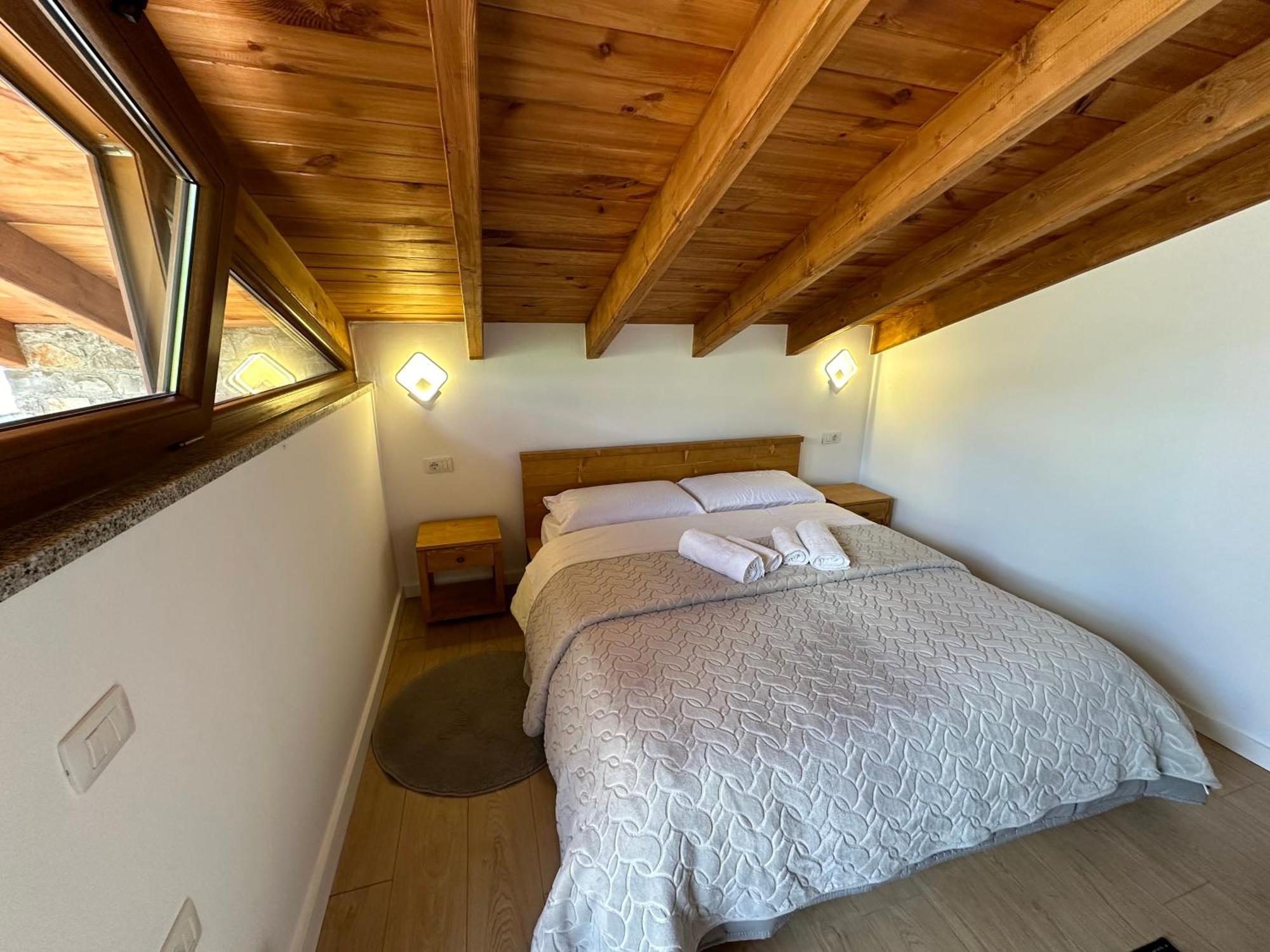 Bujtina Carku Hotel Theth Kültér fotó